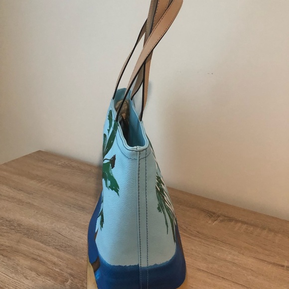 New Kate Spade I need a vacation tote. Gorgeous bag. - Picture 5 of 11